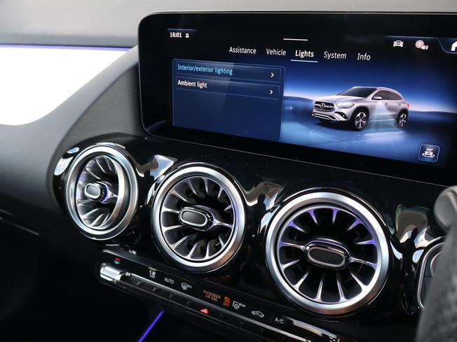 MERCEDES-BENZ GLA Photo 46