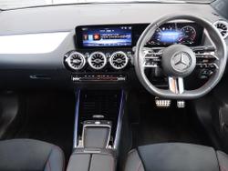 MERCEDES-BENZ GLA Photo 5