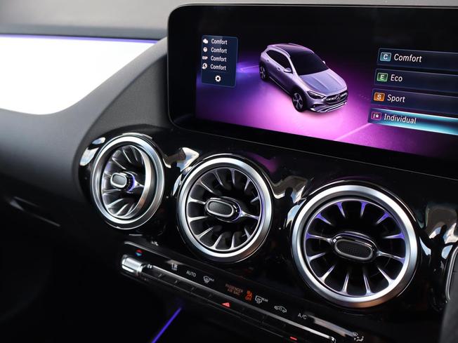 MERCEDES-BENZ GLA Photo 50