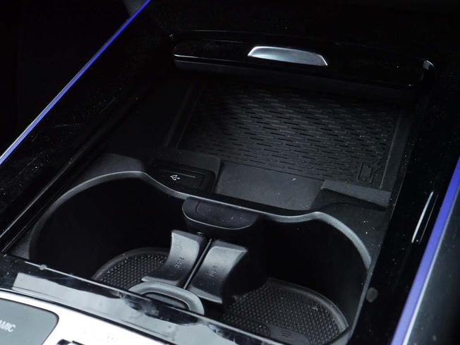 MERCEDES-BENZ GLA Photo 19