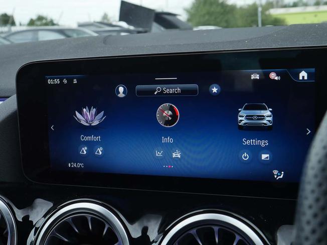 MERCEDES-BENZ GLA Photo 20