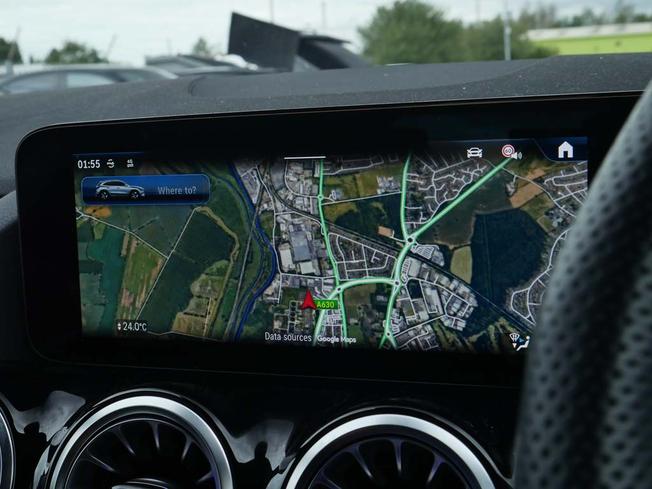 MERCEDES-BENZ GLA Photo 26