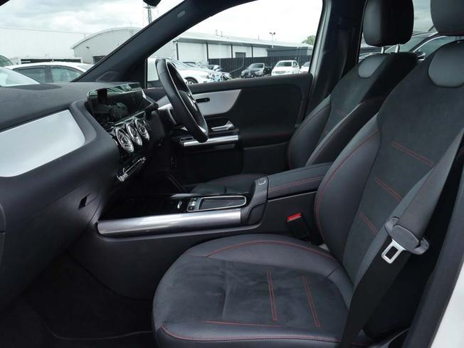 MERCEDES-BENZ GLA Photo 45