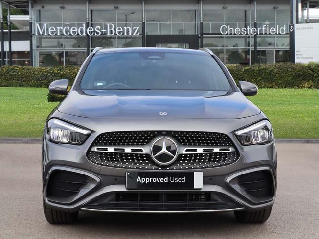 MERCEDES-BENZ GLA Photo 10