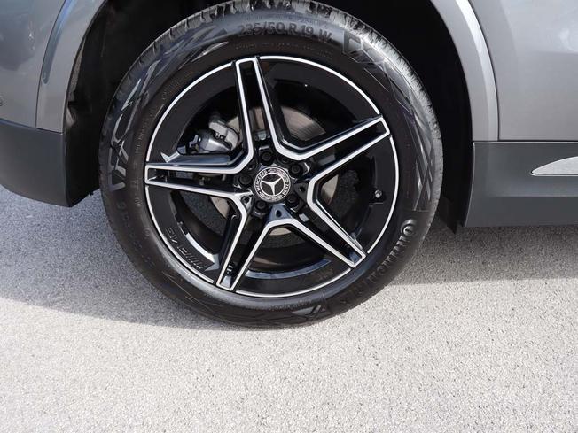 MERCEDES-BENZ GLA Photo 12