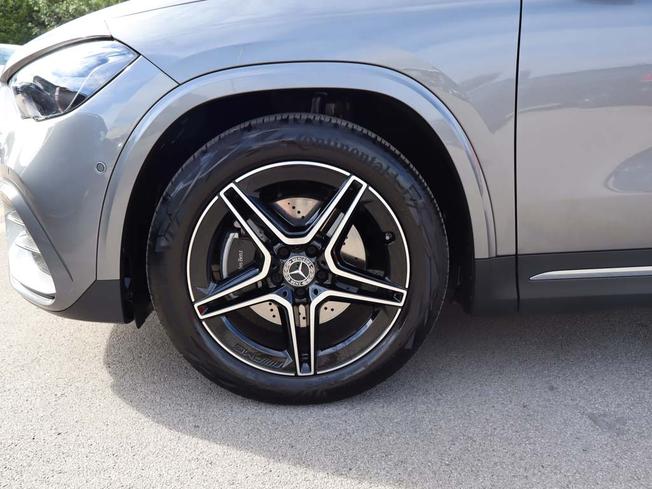MERCEDES-BENZ GLA Photo 13