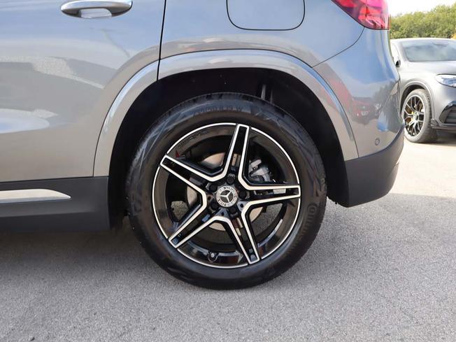 MERCEDES-BENZ GLA Photo 14