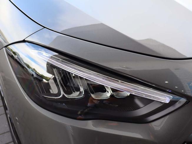 MERCEDES-BENZ GLA Photo 23