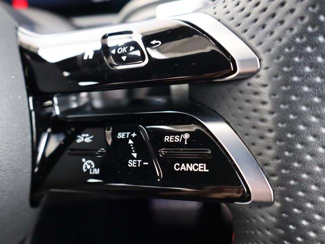 MERCEDES-BENZ GLA Photo 30