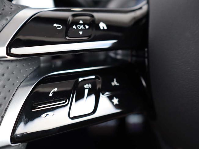 MERCEDES-BENZ GLA Photo 31