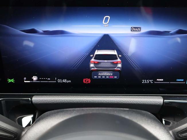 MERCEDES-BENZ GLA Photo 36