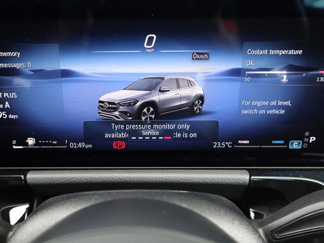 MERCEDES-BENZ GLA Photo 37