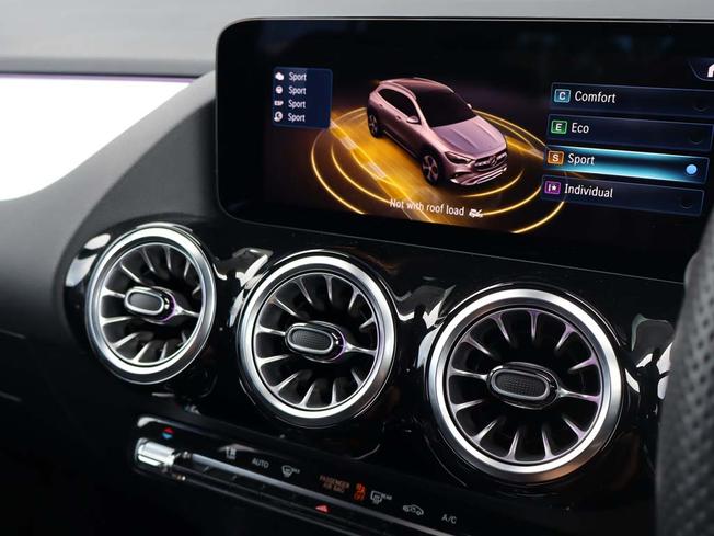 MERCEDES-BENZ GLA Photo 47