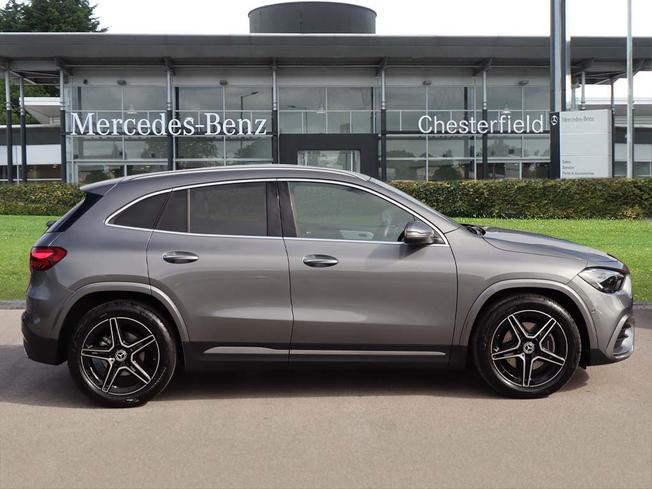 MERCEDES-BENZ GLA Photo 7