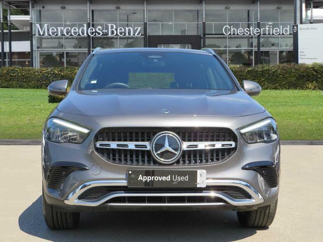 MERCEDES-BENZ GLA Photo 10