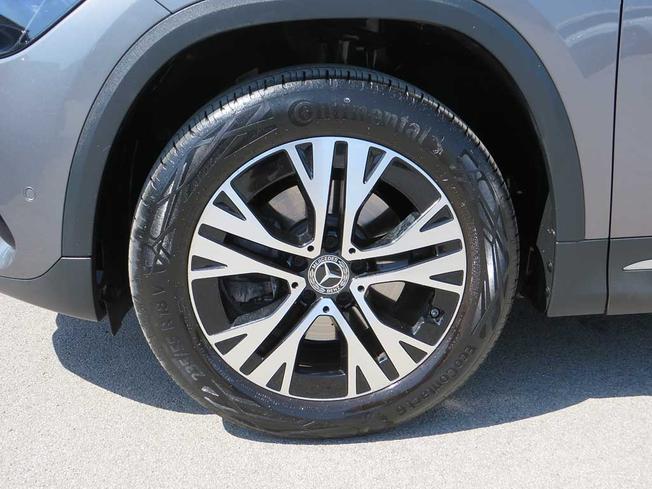MERCEDES-BENZ GLA Photo 13