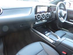 MERCEDES-BENZ GLA Photo 3