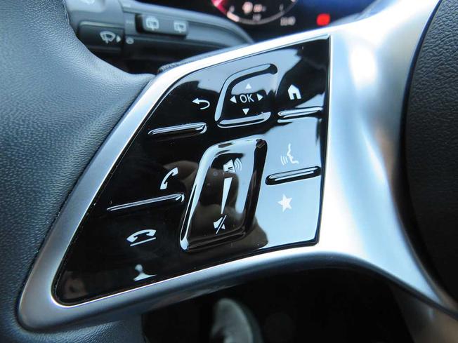 MERCEDES-BENZ GLA Photo 33