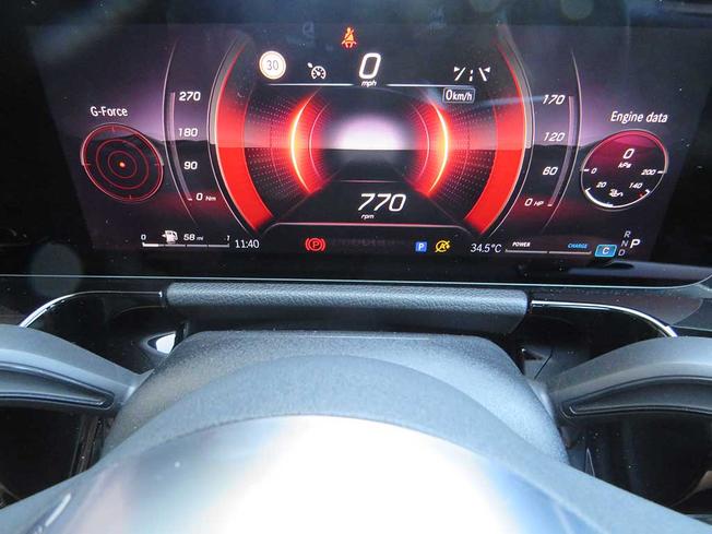 MERCEDES-BENZ GLA Photo 35