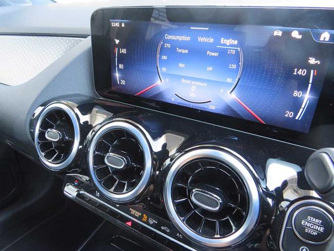 MERCEDES-BENZ GLA Photo 42