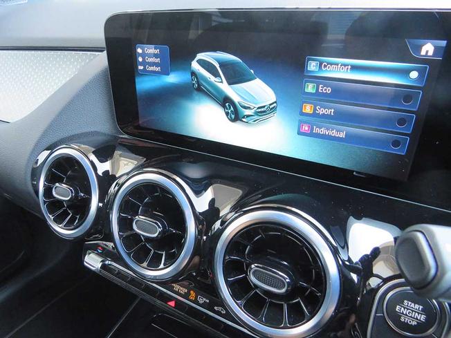 MERCEDES-BENZ GLA Photo 46