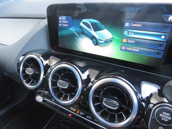 MERCEDES-BENZ GLA Photo 47