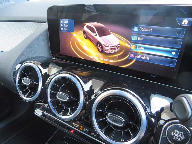 MERCEDES-BENZ GLA Photo 48