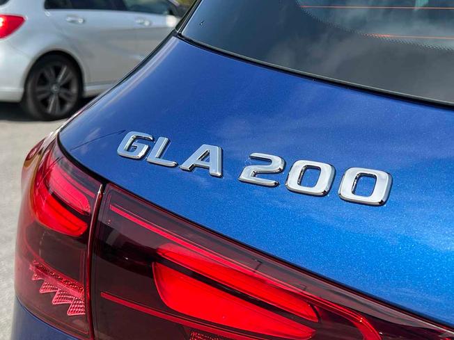 MERCEDES-BENZ GLA Photo 19