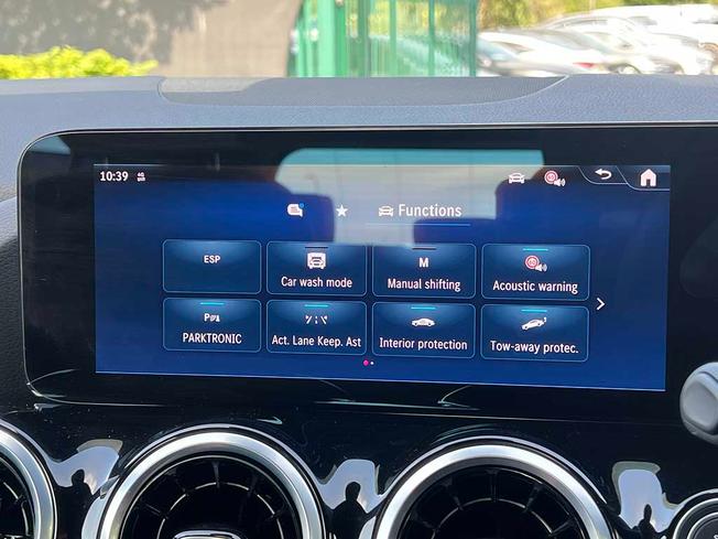 MERCEDES-BENZ GLA Photo 34