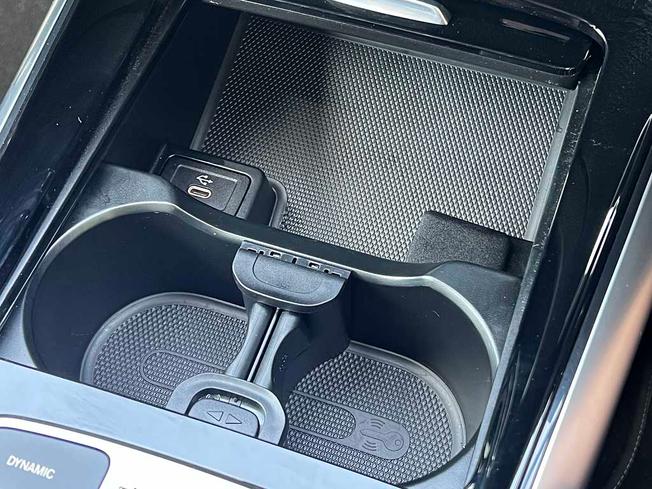 MERCEDES-BENZ GLA Photo 38