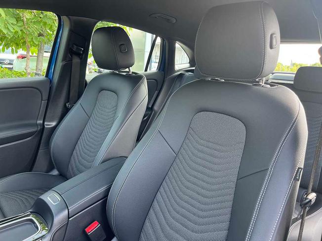MERCEDES-BENZ GLA Photo 42