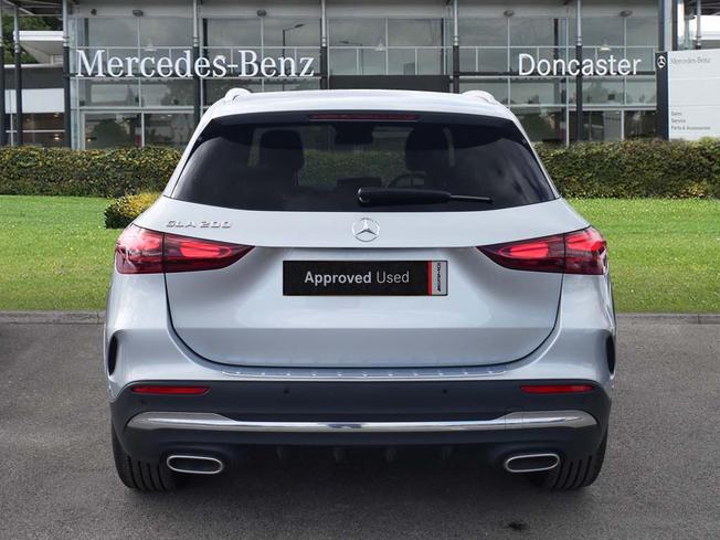 MERCEDES-BENZ GLA Photo 11