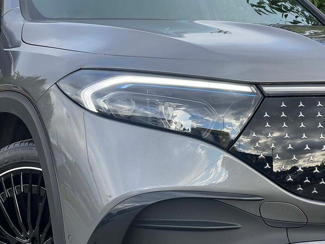 MERCEDES-BENZ Eqb Photo 13
