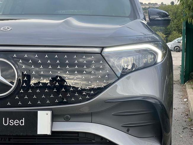 MERCEDES-BENZ Eqb Photo 17