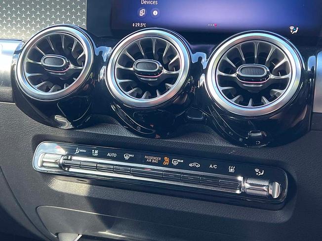 MERCEDES-BENZ Eqb Photo 37