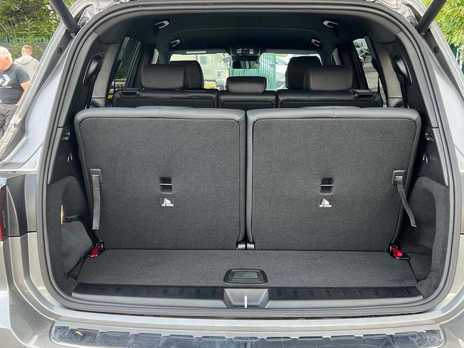 MERCEDES-BENZ Eqb Photo 9