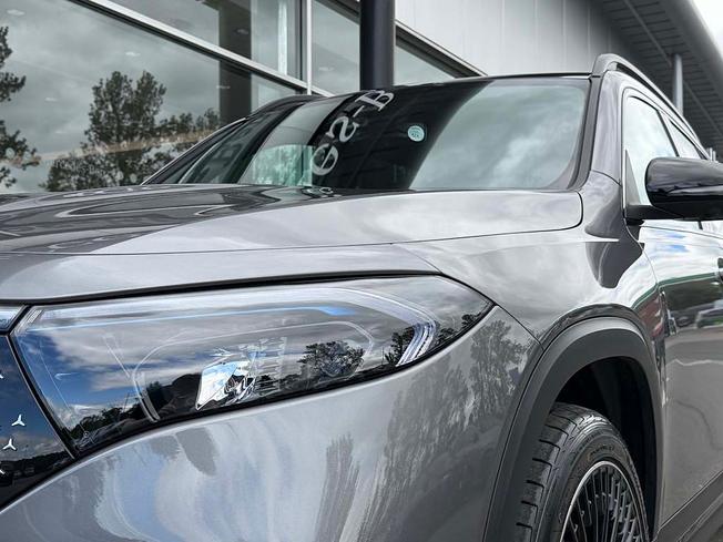 MERCEDES-BENZ Eqb Photo 12
