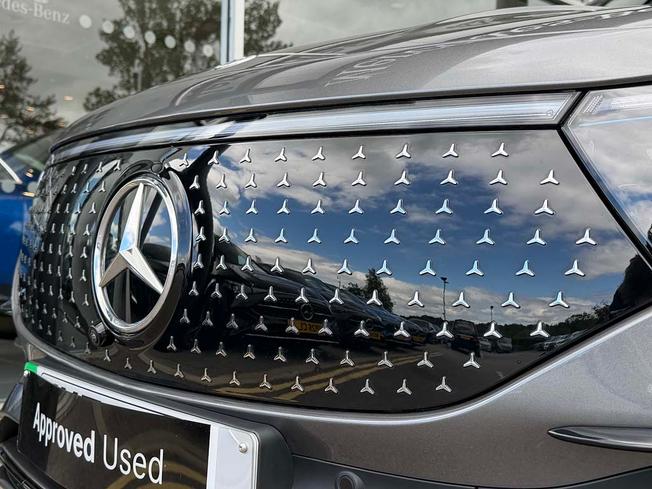 MERCEDES-BENZ Eqb Photo 13