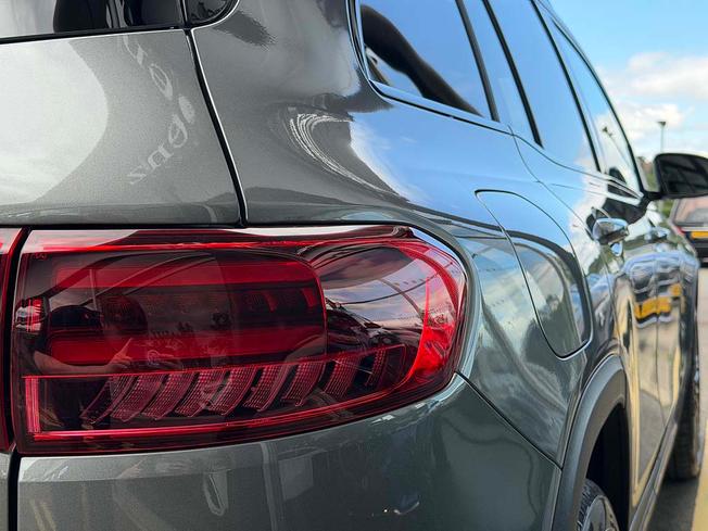 MERCEDES-BENZ Eqb Photo 19