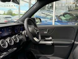 MERCEDES-BENZ Eqb Photo 3