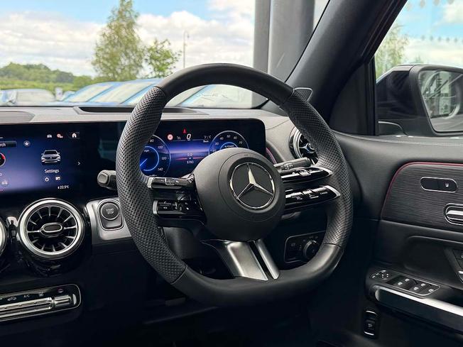 MERCEDES-BENZ Eqb Photo 43