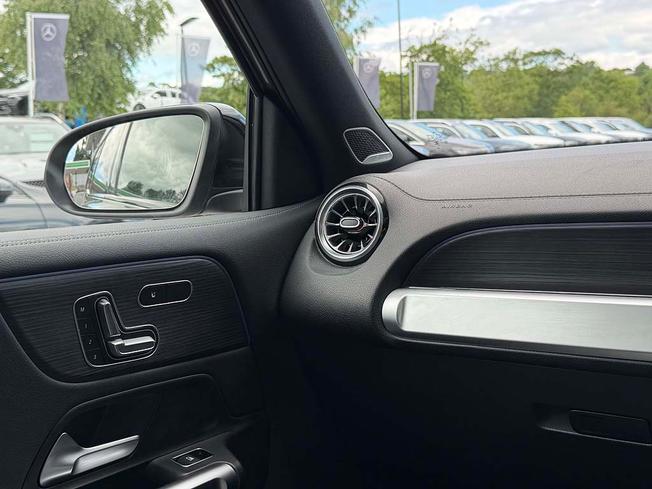 MERCEDES-BENZ Eqb Photo 44
