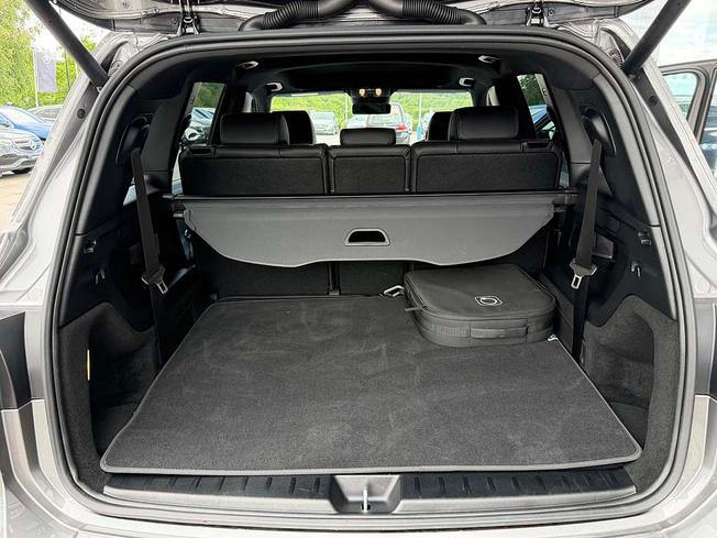 MERCEDES-BENZ Eqb Photo 9