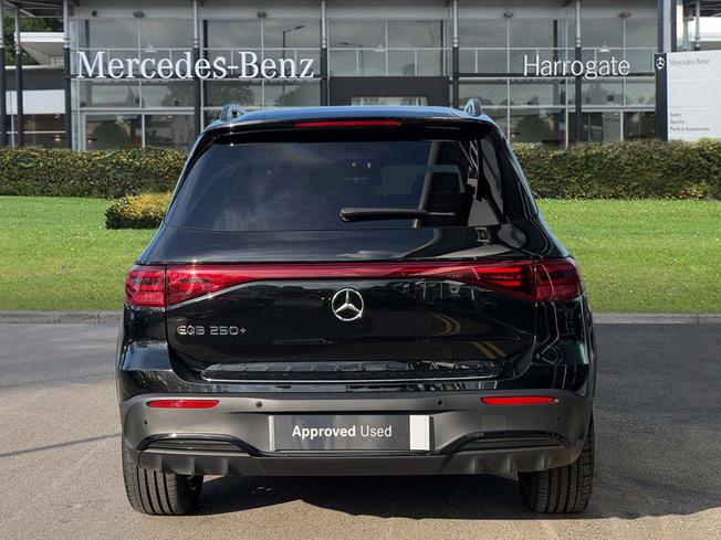 MERCEDES-BENZ Eqb Photo 11