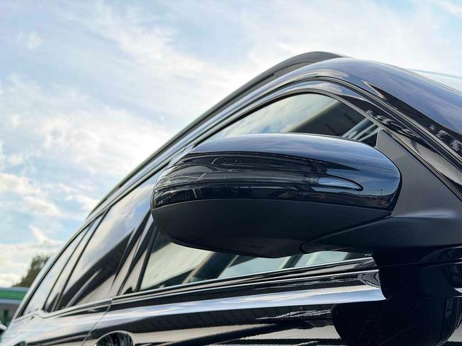 MERCEDES-BENZ Eqb Photo 14