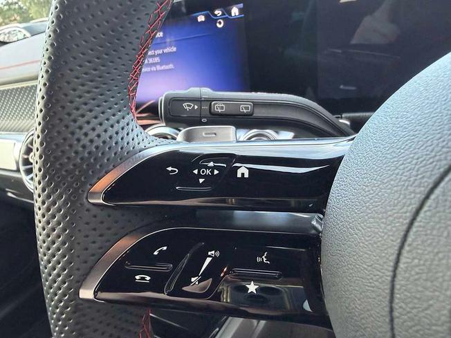 MERCEDES-BENZ Eqb Photo 30