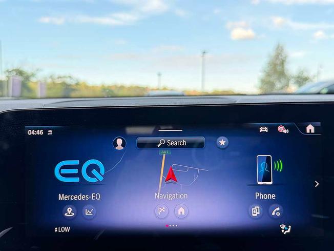 MERCEDES-BENZ Eqb Photo 4