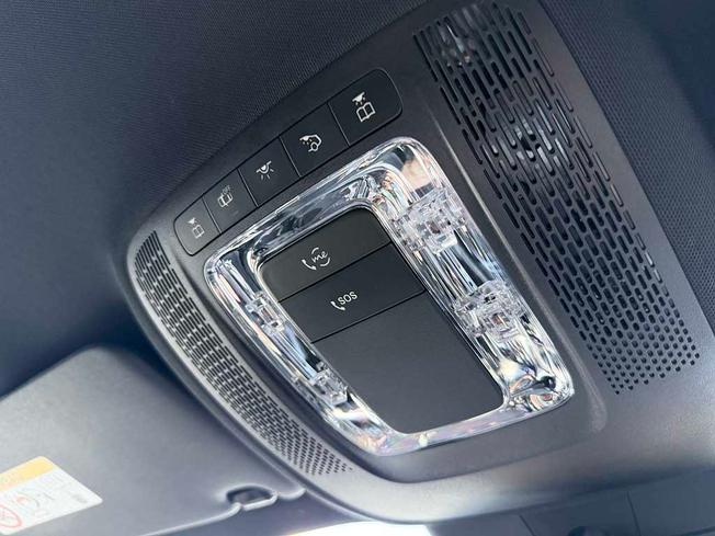 MERCEDES-BENZ Eqb Photo 45