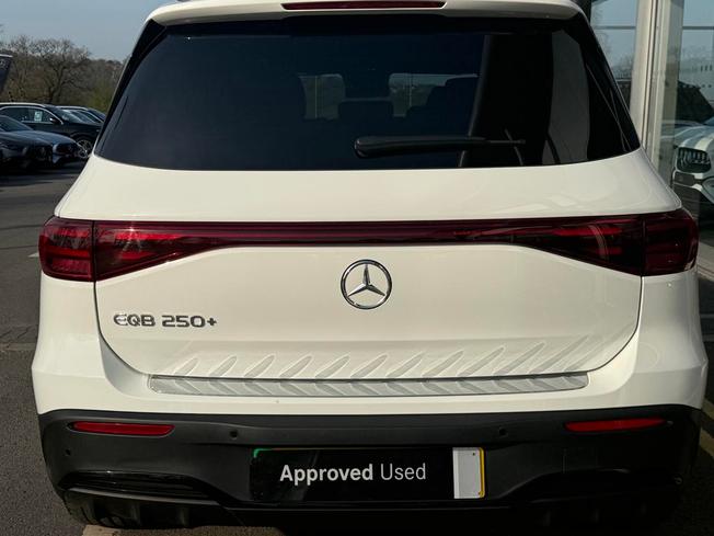 MERCEDES-BENZ Eqb Photo 18