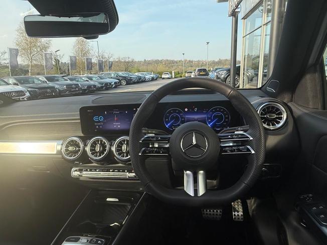 MERCEDES-BENZ Eqb Photo 5